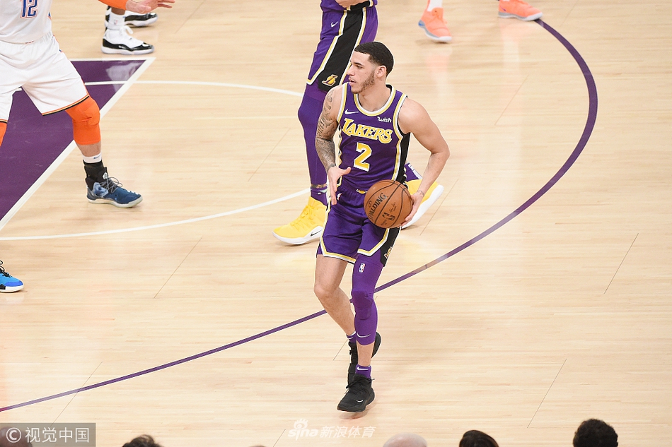 在己方半场 在己方半场